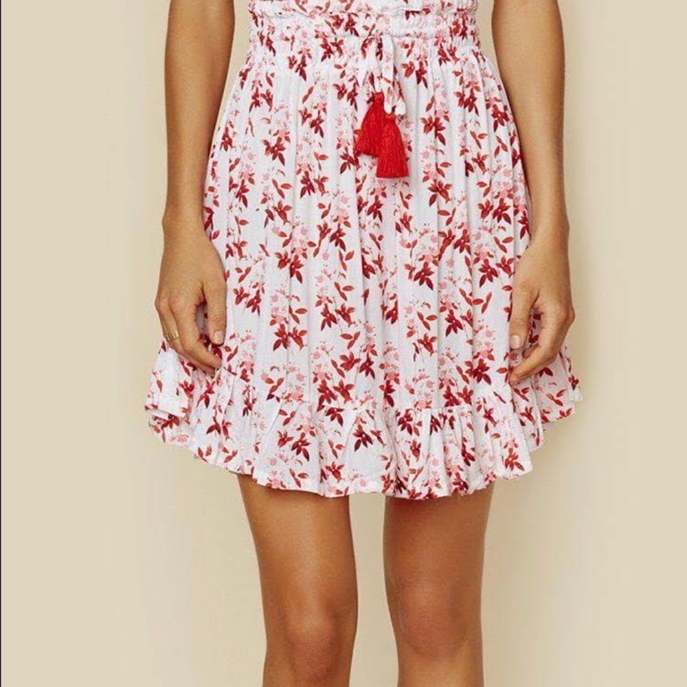 NWOT Tiare Hawaii Red/White Lily Rose O/S short Skirt
